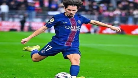 利物浦官方确认：荷兰新星加克波加盟，与PSV埃因霍温转会协议达成